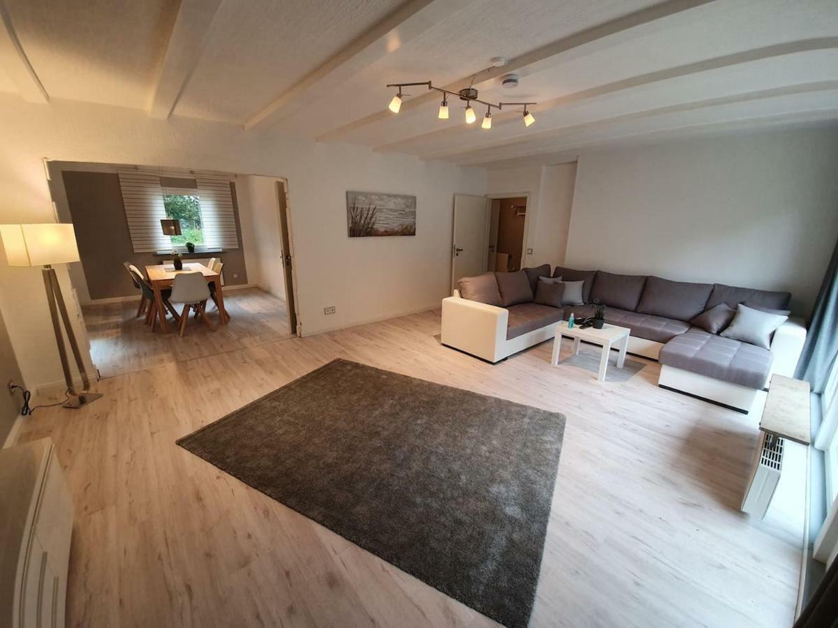 Tolle 125M² Erdgeschosswohnung Im Einzelhaus Кальтенкирхен Экстерьер фото