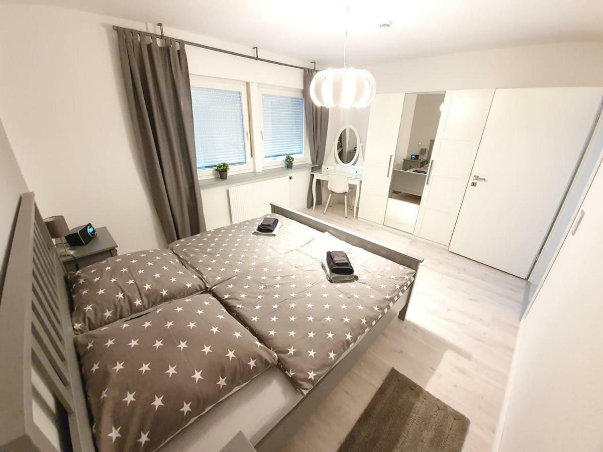 Tolle 125M² Erdgeschosswohnung Im Einzelhaus Кальтенкирхен Экстерьер фото