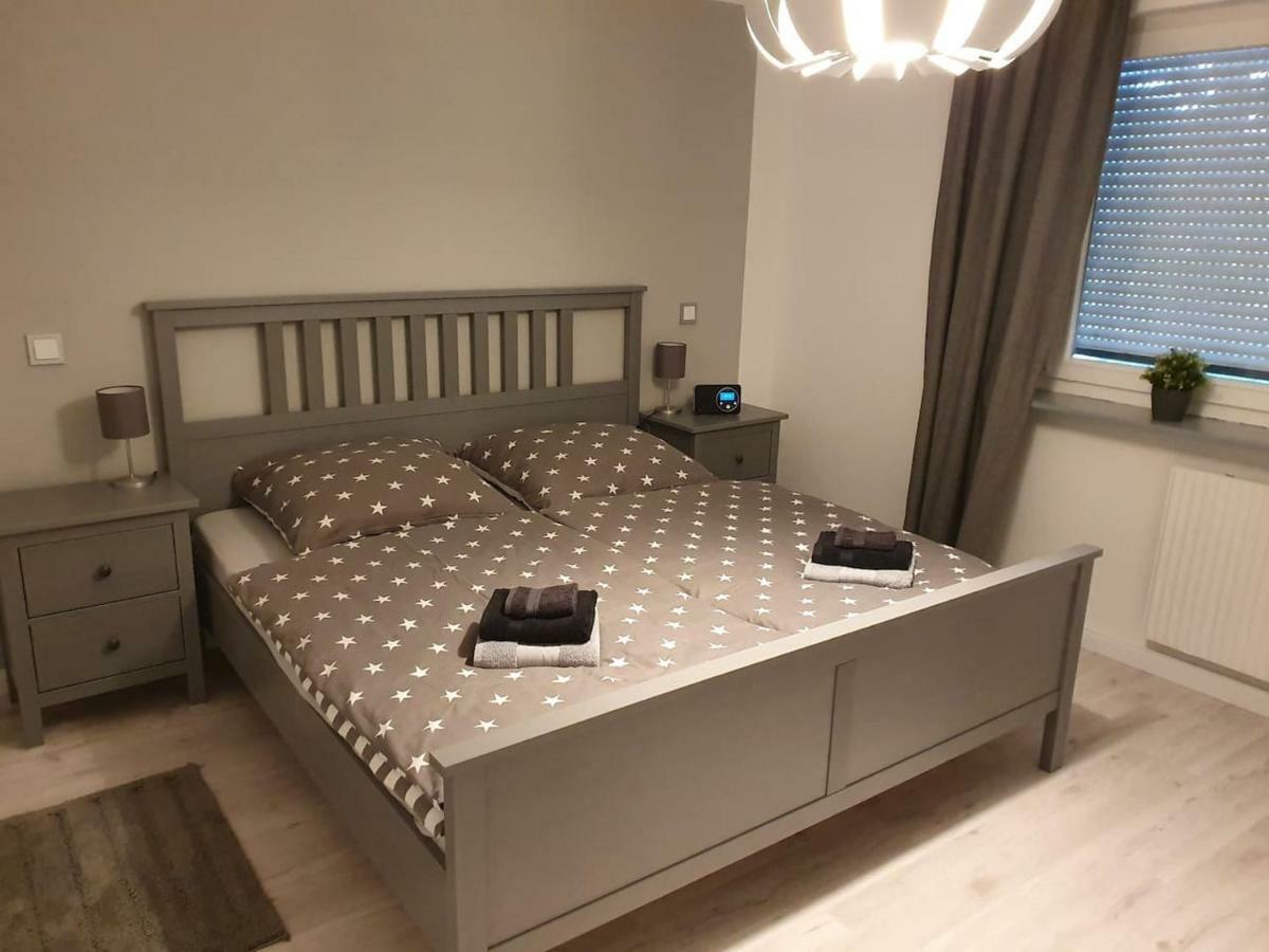 Tolle 125M² Erdgeschosswohnung Im Einzelhaus Кальтенкирхен Экстерьер фото